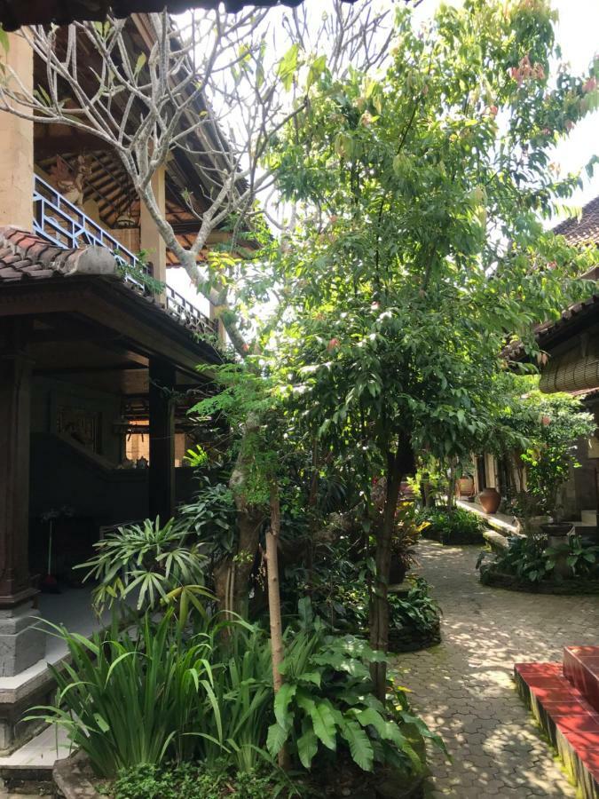 Nirvana Pension Ubud Exteriör bild