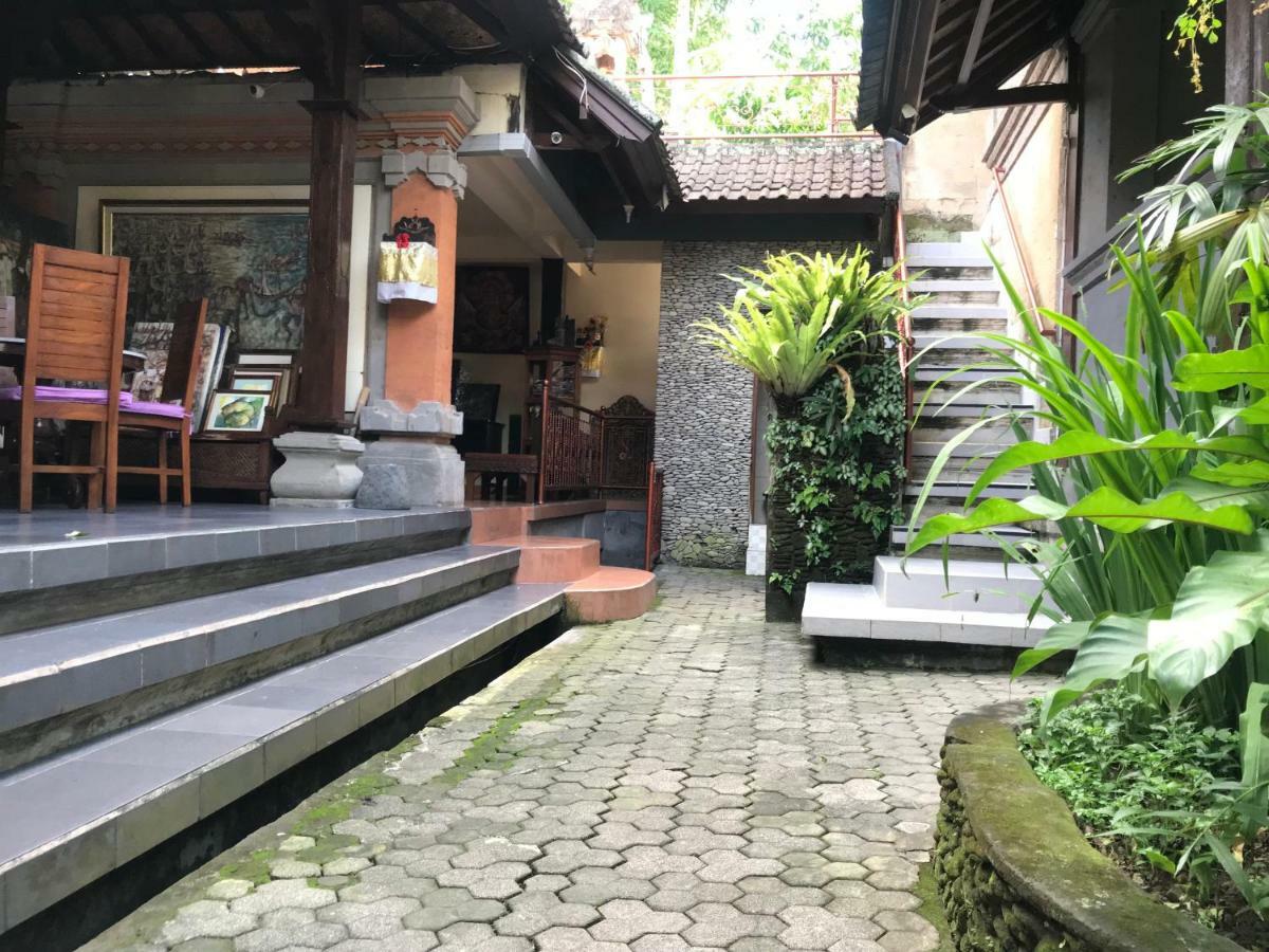 Nirvana Pension Ubud Exteriör bild